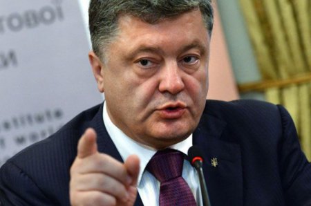 Президент Порошенко: Военный бюджет Украины не дотягивает до стоимости 50 современных вертолетов