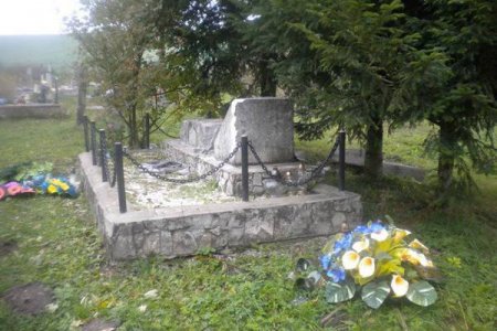 Поляки извинились за разрушение памятника воинам УПА 