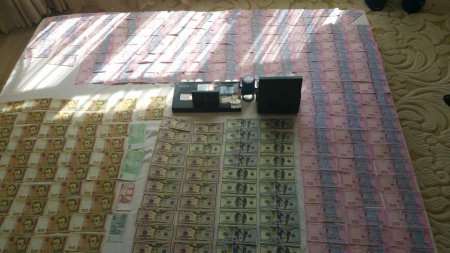 Прокуроры раскрыли преступную схему  денежного «ковра» в доме главбуха ГФС