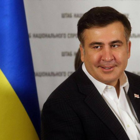 Саакашвили едет в Киев "в гости" к Гройсману