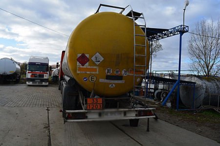 В Украине накрыли подпольное производство фальсифицированного топлива