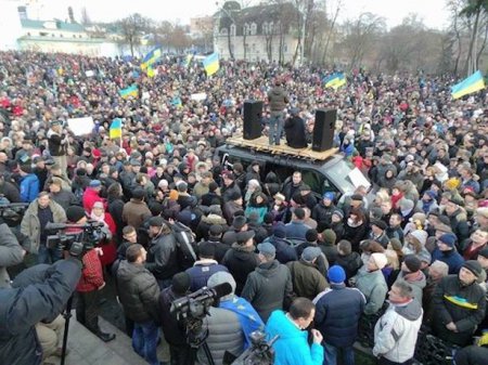 Выяснили, сколько сейчас платят митингующим в Киеве