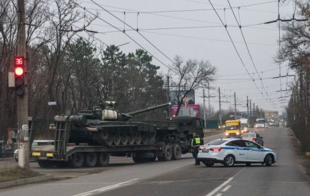 В Крыму Симферополе заметили скопление военной техники 