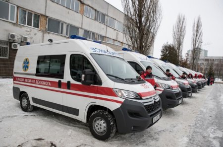 Медики Киева получили 15 новых "скорых"