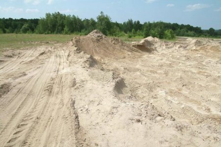 Киевский бизнесмен украл песка на десятки миллионов