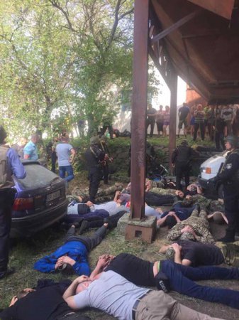 В Винницкой области произошла стрельба: шесть пострадавших