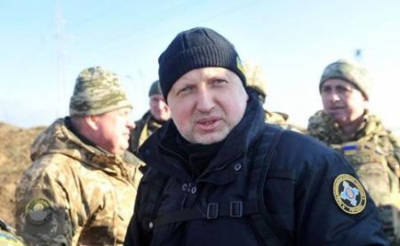 Турчинов: АТО на Донбассе нужно завершить