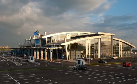 Ryanair будет летать в Жуляны - руководство аэропорта