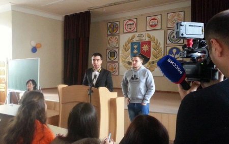 Пранкеры Вован и Лексус выступили с лекцией в ДНР
