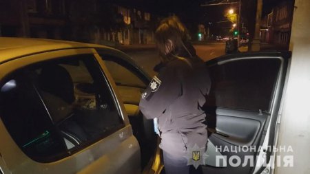 В Одессе преступник на глазах владельца угнал его авто 
