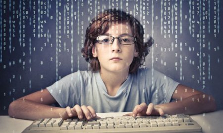 Родители и дети могут принять участие в разработке Национальной стратегии по защите детей в Интернете