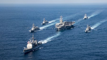 Министр обороны: Бердянский порт рассматривается как место для размещения базы ВМС