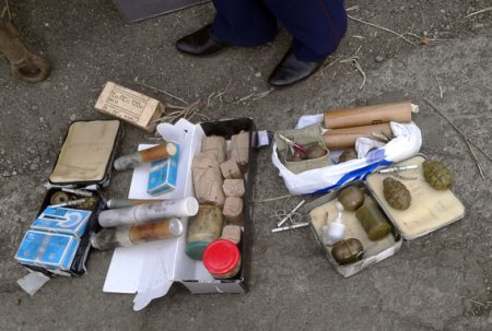 Изъят арсенал боеприпасов при проверке автомобиля в Торецке Донецкой области