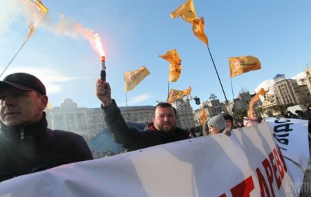 В Киеве очередной митинг: на этот раз вкладчики неплатежеспособного банка "Михайловский"