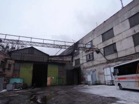 В Киеве всю ночь горели склады заводы Лепсе