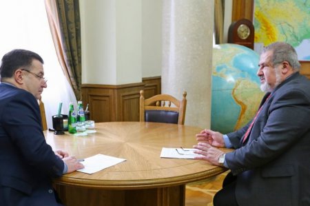 Полторак встретился с Чубаровым чтобы обсудить конфликт в Чонгар