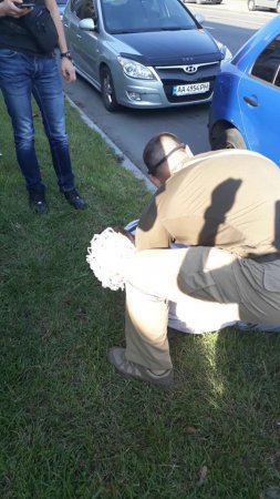 В Киеве на взятке в $7 тысяч погорел начальник отделения полиции