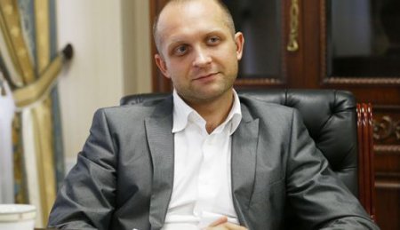 Поляков приехал в суд на арестованном авто