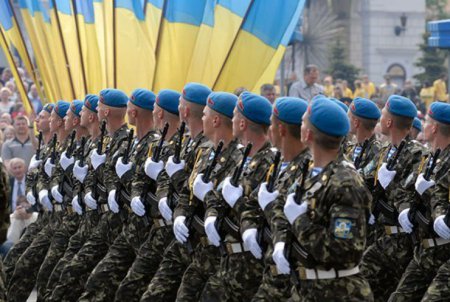 Министр обороны Грузии отменил визит в Киев на парад в День Независимости