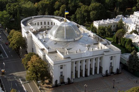 Самые некачественные законопроекты: чем нардепы занимались на каникулах