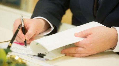 Порошенко назначил посла Украины в Македонии