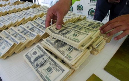 НБУ на аукционе продал почти $13 млн