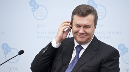 Защита Януковича хочет запретить Луценко говорить о нем