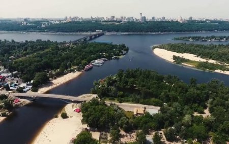 В прокуратуре заявили, что экс-директор Плесо незаконно построил дом в Гидропарке