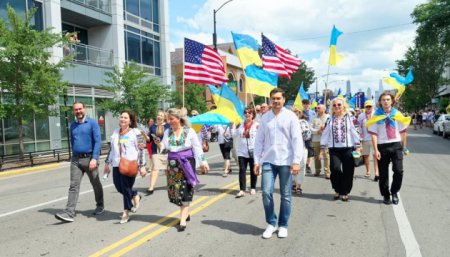 Украинская община впервые провела торжественный парад в Чикаго